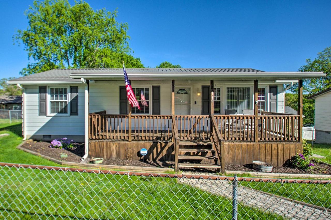 Dog-Friendly Fayetteville Home With Hot Tub! ภายนอก รูปภาพ