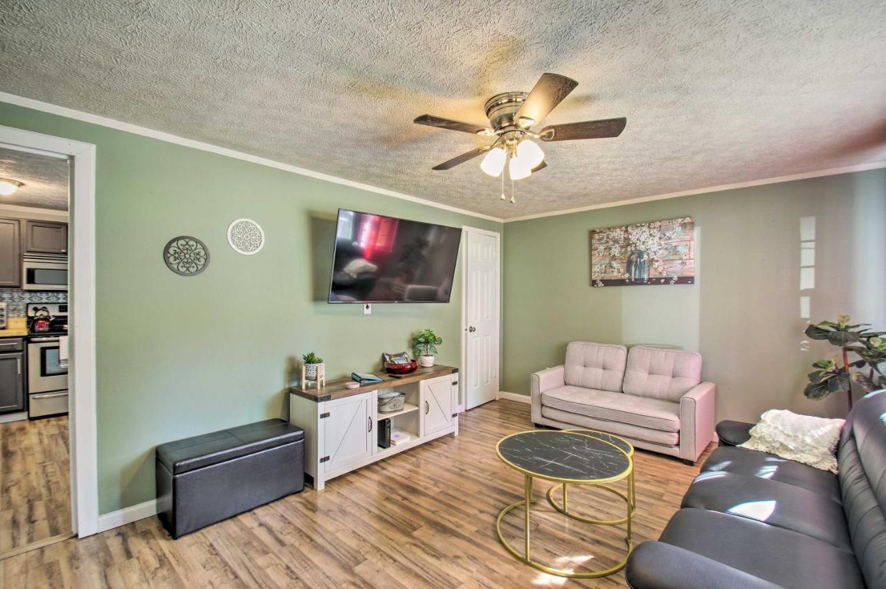 Dog-Friendly Fayetteville Home With Hot Tub! ภายนอก รูปภาพ
