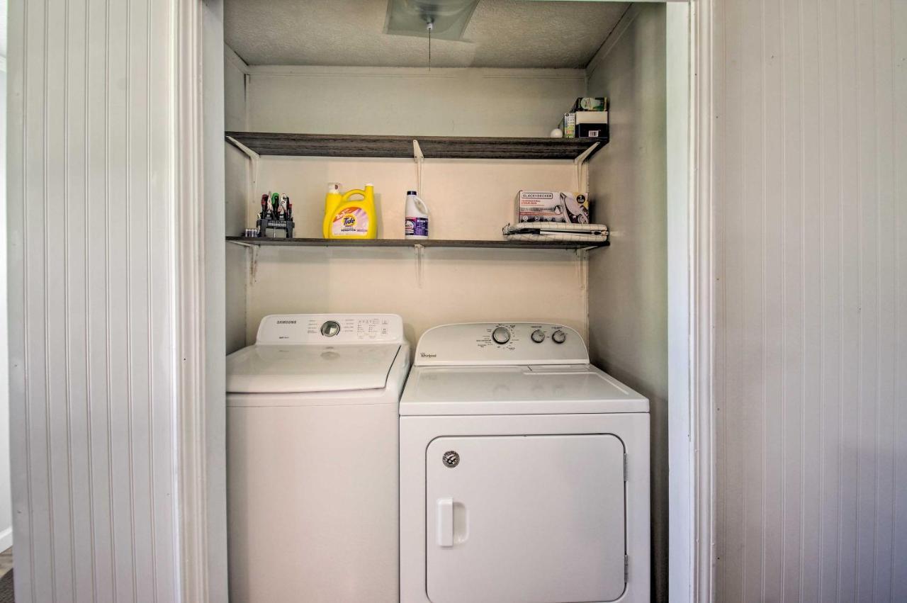 Dog-Friendly Fayetteville Home With Hot Tub! ภายนอก รูปภาพ
